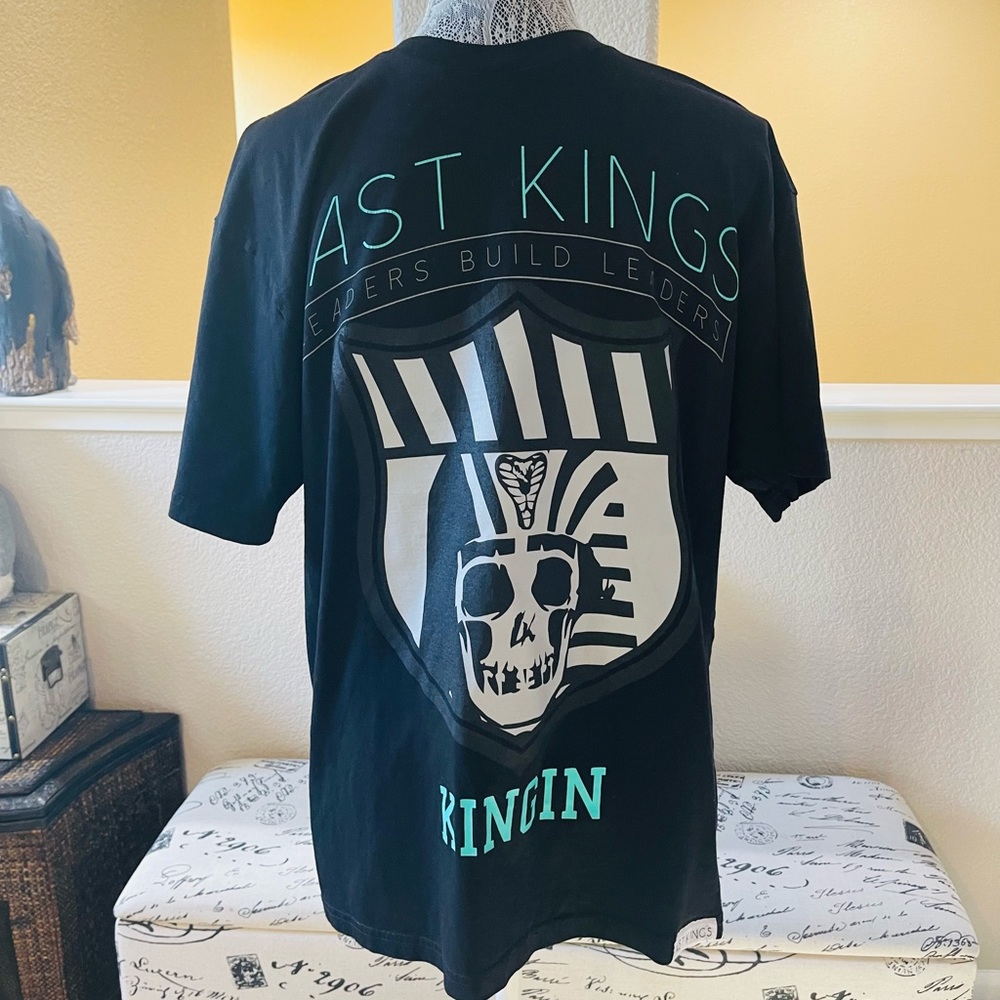 Last Kings Mens Black T Shirt With Pharaoh Logo.